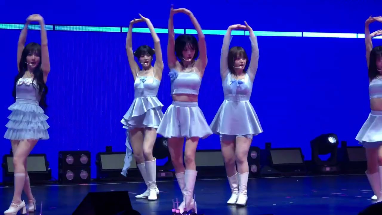 260228 tripleS - Fly Up