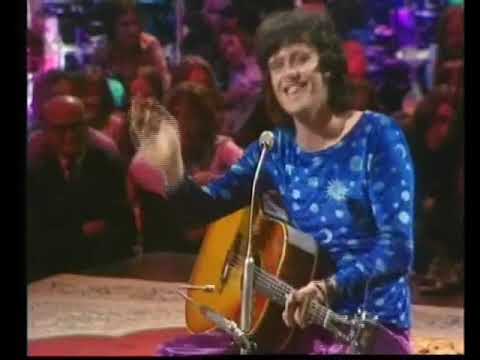 07 Donovan in Concert   Well Known Has Been