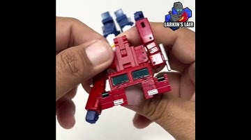 Optimus Prime, Amazing Engineering at such a small scale, #TransforMinute #shorts