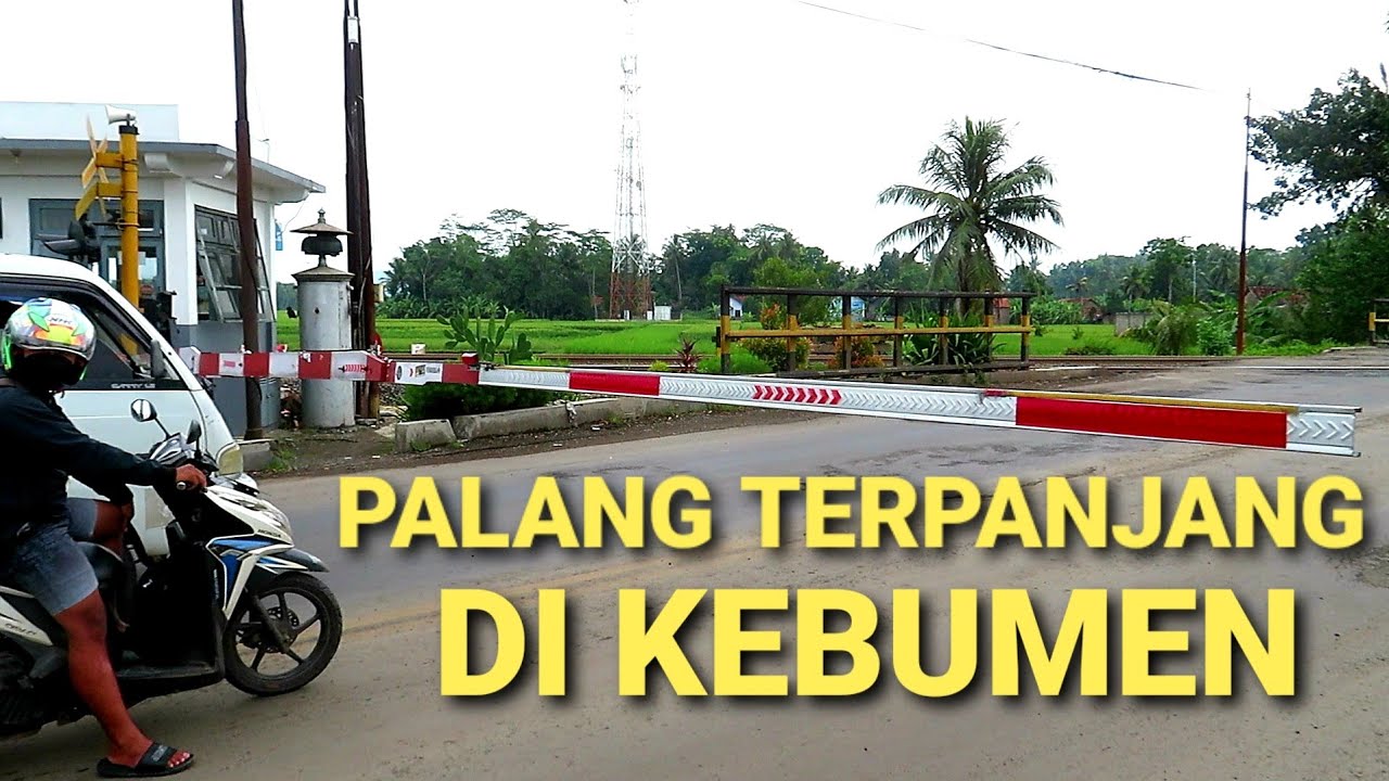 JPL 582 JALAN KUTOWINANGUN, PALANG TERPANJANG DI KEBUMEN