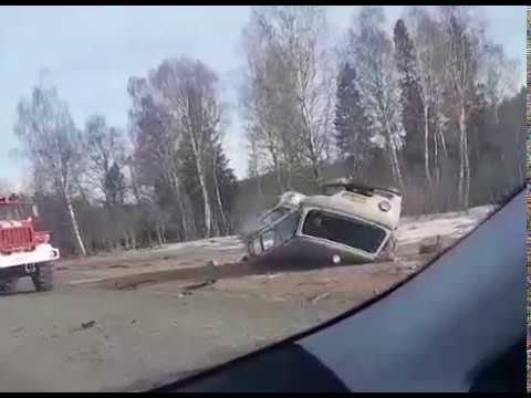 Перевернулся полицейский уаз