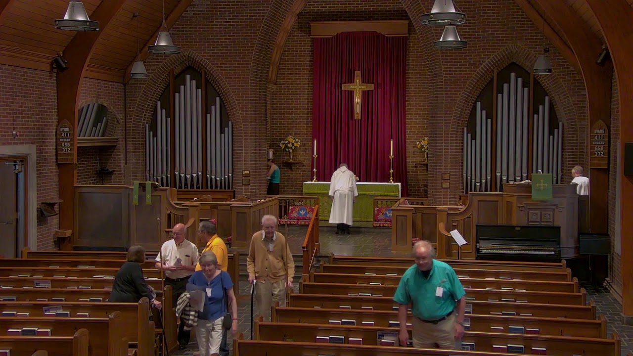 Worship at Emmanuel Episcopal Church