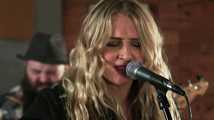 Spectra Sonic Sound Sessions feat. Taylor Hunnicut...