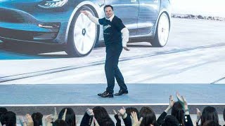 Elon Musk shows off dance moves at Tesla event in China| CCTV English