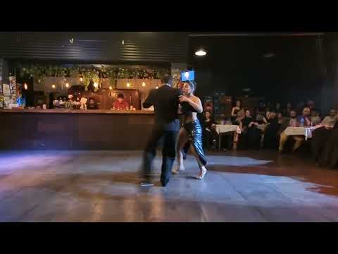 Johanna Aranda y Lautaro Peyrelongue 2/2 A La Parrilla