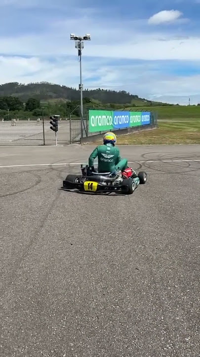 Fernando Alonso doing donuts in a Kart Republic! #karting #kz #kartrepublic