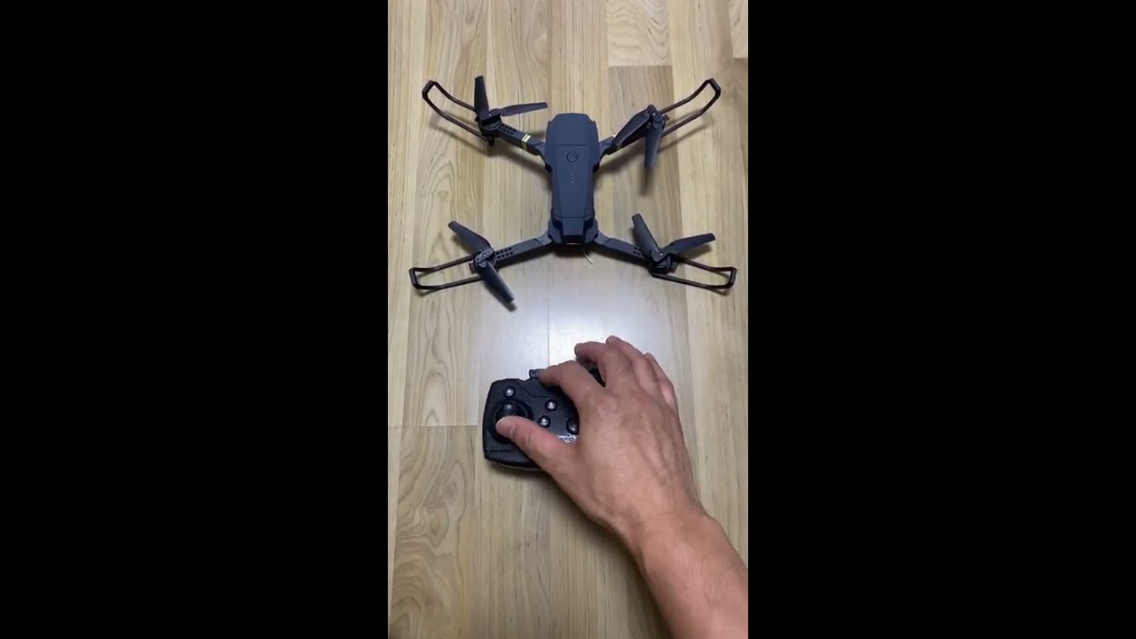 Toy SKY QUAD DRONE Start Up