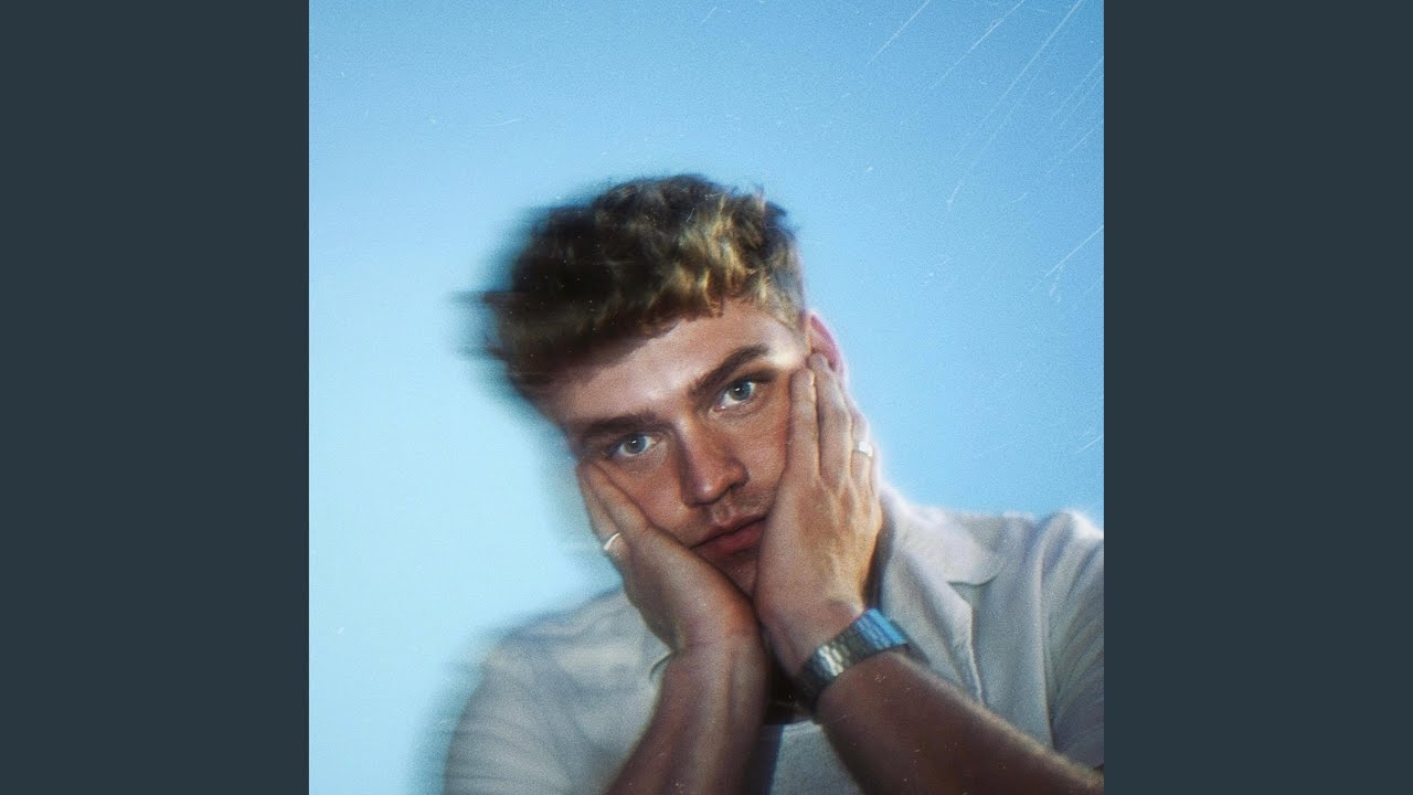 YouTubeでSomeone I Don't Knowを視聴 YouTubeでSomeone I Don't Knowを視聴