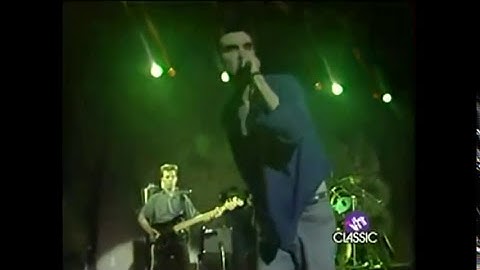 10 These Things Take Time - The Smiths Live Derby 83.