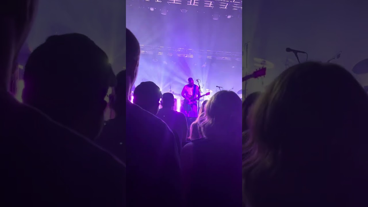 Modest Mouse - The Stars are Projectors (Louisville, 6/19/25)