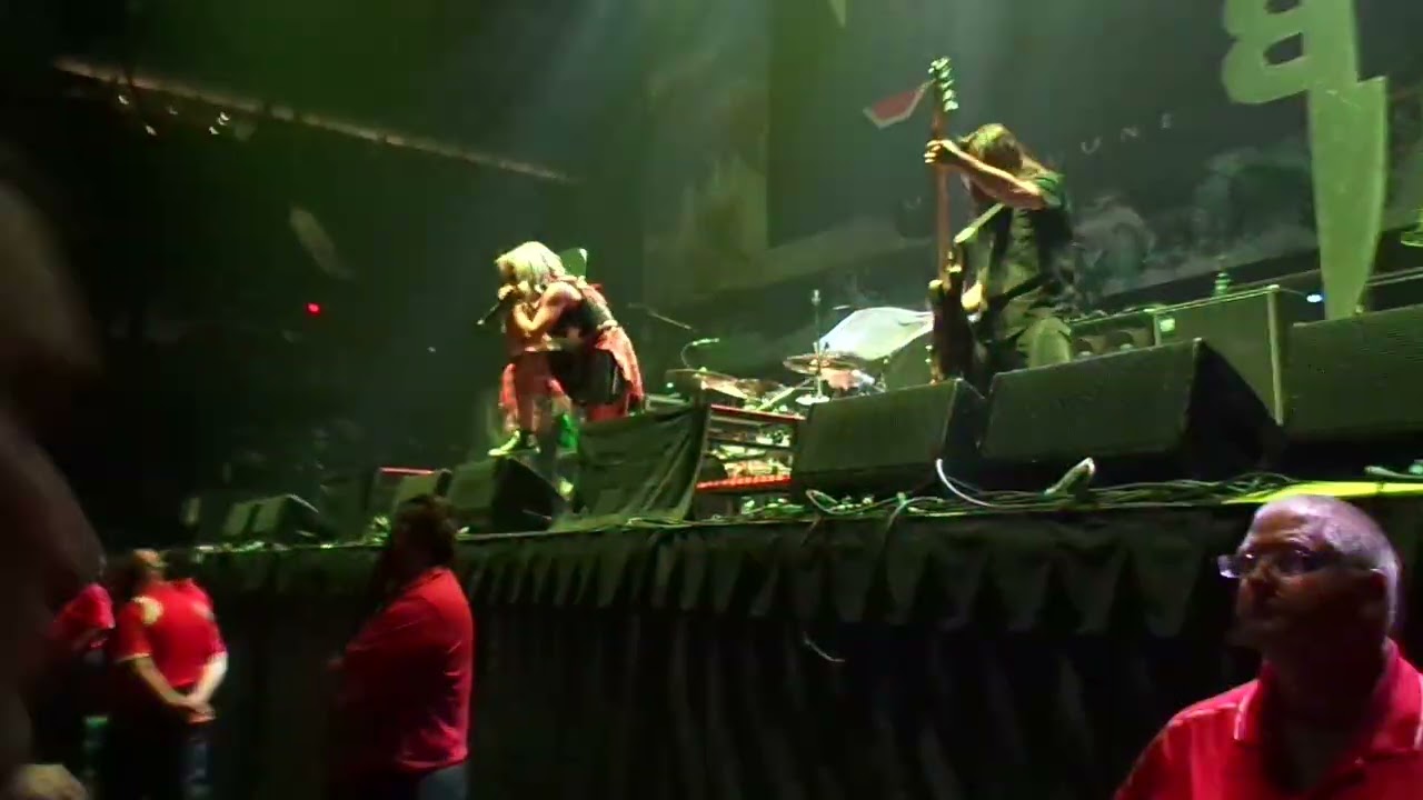 Butcher Babies concert Carla Heidi Sears Center 7