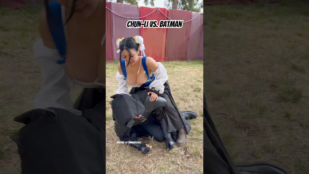 Chun Li Vs Batman! #viralshort #cosplay #renaissanceworldtour #foryou #batman