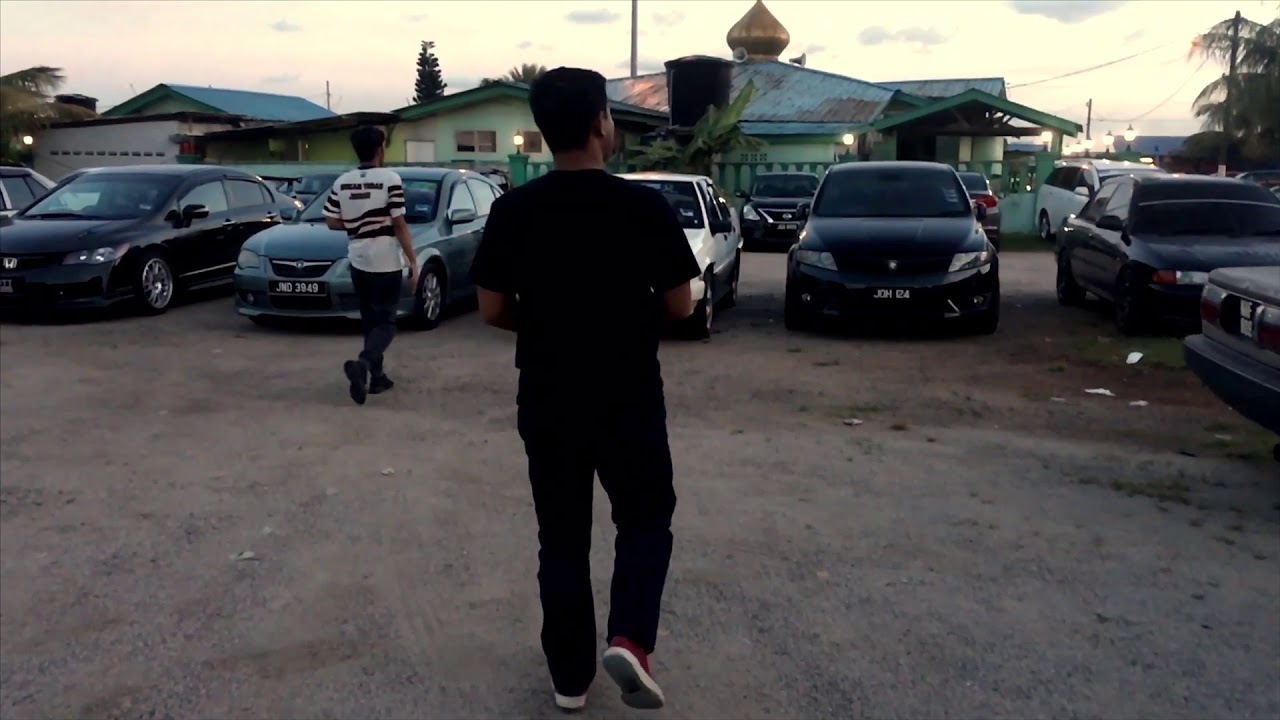 First Vlog - MAKAN - JOHOR BAHRU - - YouTube