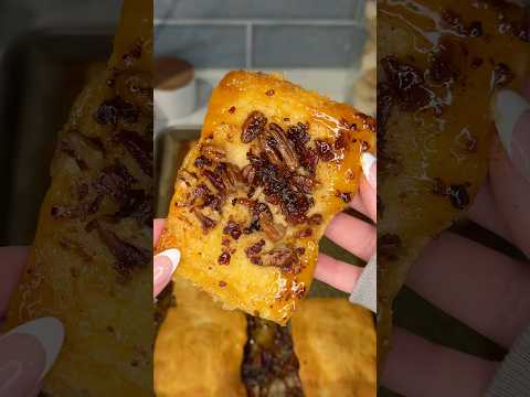 Ashley Markle Eatsのレシピ: メープルベーコンクレセントスクエア