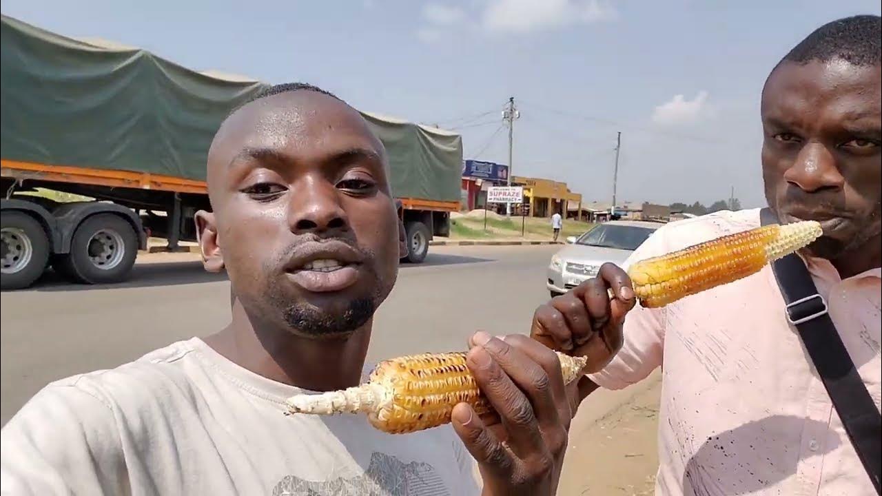 crazy-street-food-in-africa-corn-cooked-maize-africancuisine