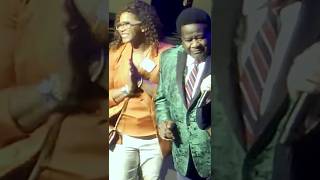 Al Green SMOOCHES Inglewood congresswoman Dionne Faulk
