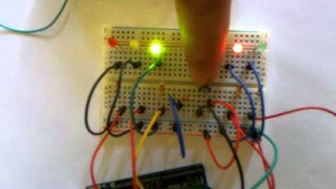 Arduino - Semáforo Interativo para pedestres