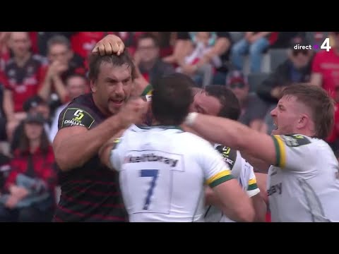 Creevy tire les cheveux d'Etzebeth lors d'une échauffourée entre RCT et London Irish