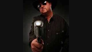 Watch Colt Ford Waffle House video