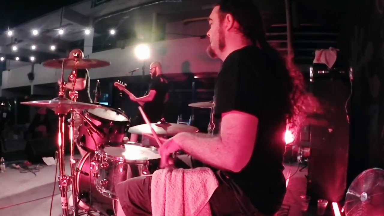 Coffin Surfer - Scumtrain live @ Screams from the pool