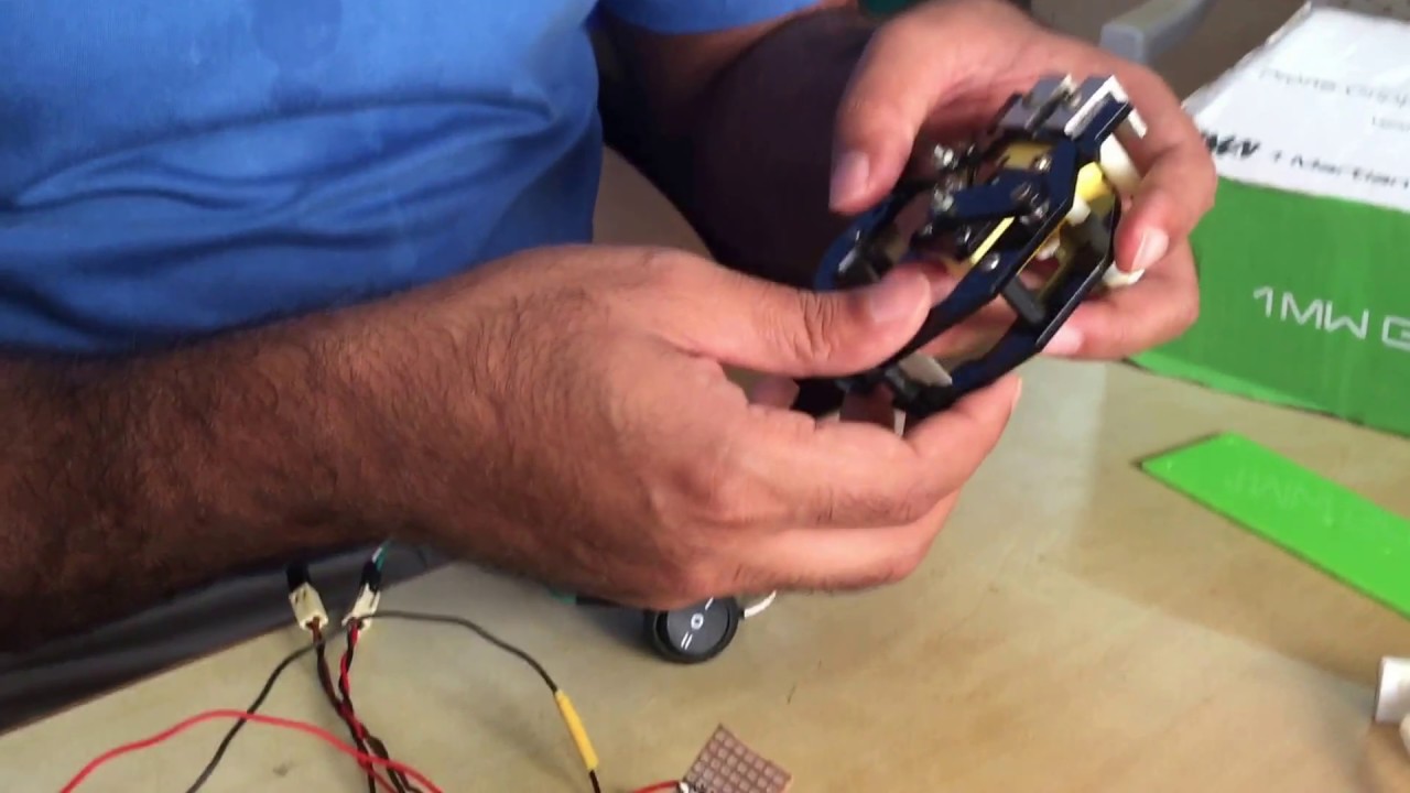 1MW Drone Gripper Kit 1.0 Unboxing and Demo - YouTube