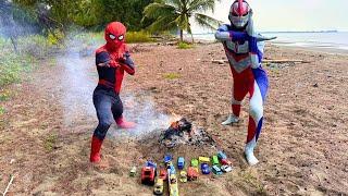 Spider Man dan Ultraman menemukan segunung harta karun Mobil, bus Tayo, Gani, truk oleng