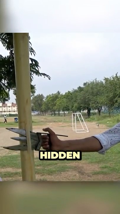 Download lagu When Art Meets Death: The Scissor Katar