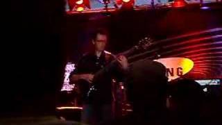 Alain Caron play D-code solo