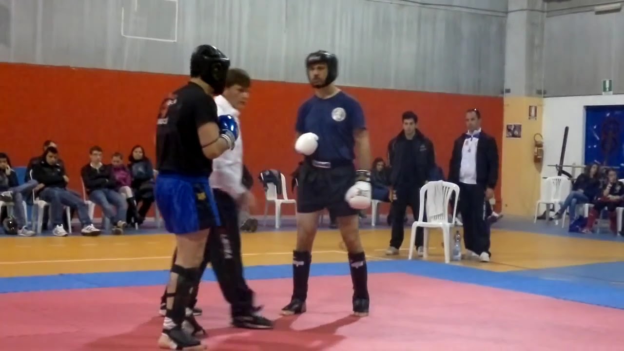 kick Boxing Light 12/11/2011 - YouTube