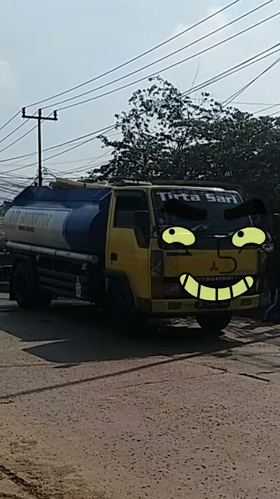 Truk tangki bergoyang tewewew...