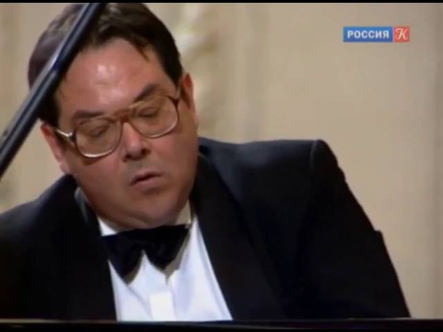 Nikolai Petrov plays Kapustin Piano Sonata no. 2 - video 1991 class=