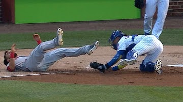 STL@CHC: Carpenter leaves game with tightness in quad