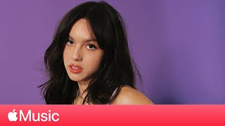 Olivia Rodrigo: “deja vu,” Musical Growth From “drivers license” and Songwriting | Apple Music