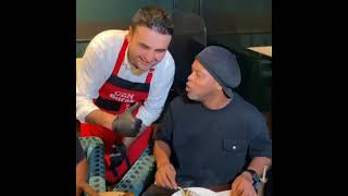 CZN BURAK with Ronaldinho eating in My restaurant!!!!!!!!!! #shorts #cznburak