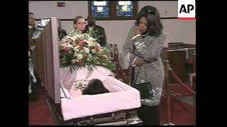 Martin Luther King's widow lies in honour for public viewing