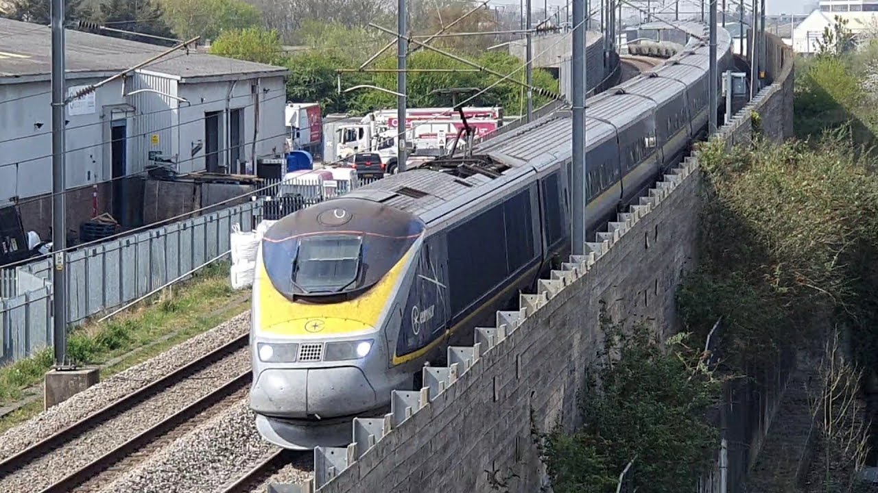 Поезда в: Рейнхэм, HS1, LT&SL, 12.04.2025