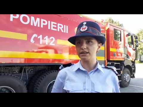 Incendiu în curtea unei instituții publice din Bacău. 9 autoturisme au fost afectate de incendiu.