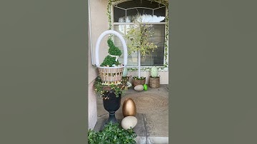 Welcome to my 2023 Easter/spring porch! #easterdecor #frontporch #springdecor #explorepage #easter