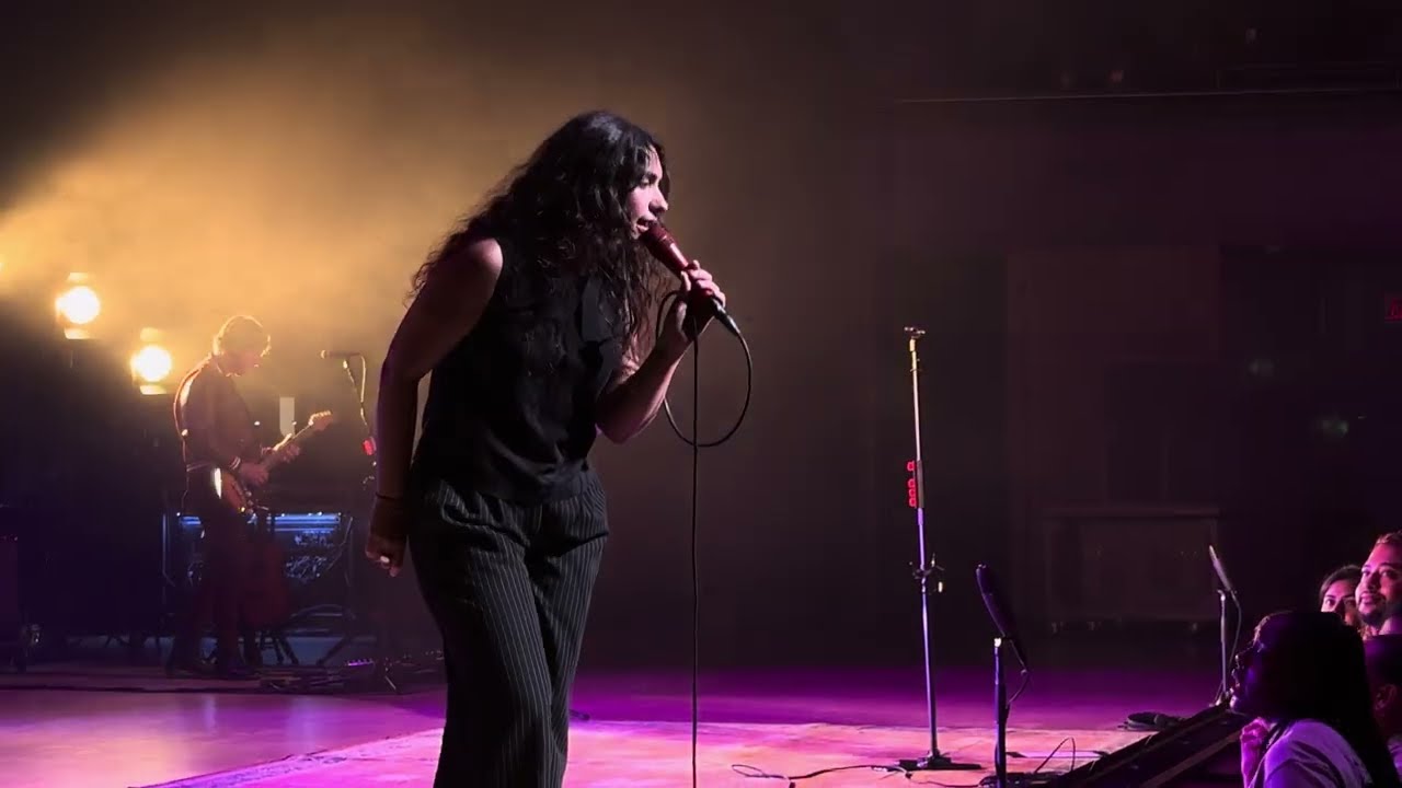 Alessia Cara - Ready & Rooting for You (Toronto 2025)