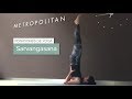 Posición de yoga: Sarvangasana (postura de la vela) y posturas invertidas