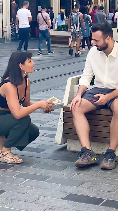 It’s a moment guys 🫣❤️ #love #loveatfirstsight #cutegirl #shorts