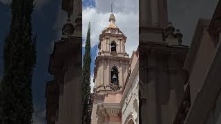 Tradicional Repique de Campanas anunciando la próxima salida del Señor de la Misericordia