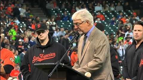 2011/09/09 Vogelsong receives McCovey award