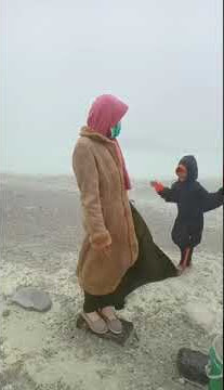 KAWAH PUTIH HUJAN SORE HARI EFEK JARANG PIKNIK KEGIRANGAN