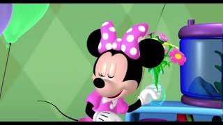 Mickey And Pluto Pick Up The Cake