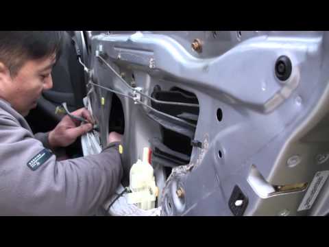 7th Gen (2001-2005) Honda Civic DIY  – Repair Your Rear Power Lock and Window Wiring Harness