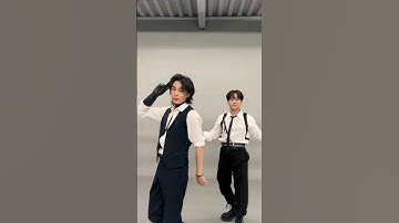 🐷🐰&🥟 #특챌린지 #S_Class_Challenge #StrayKids #스트레이키즈 #창빈 #Changbin #현진 #Hyunjin #특 #S_Class #Shorts