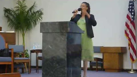Evangelist Suzanne E. Uzzell Preaching Lord Help M...
