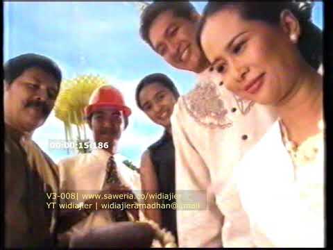 Three Wheels Cement Advertisement in 2002