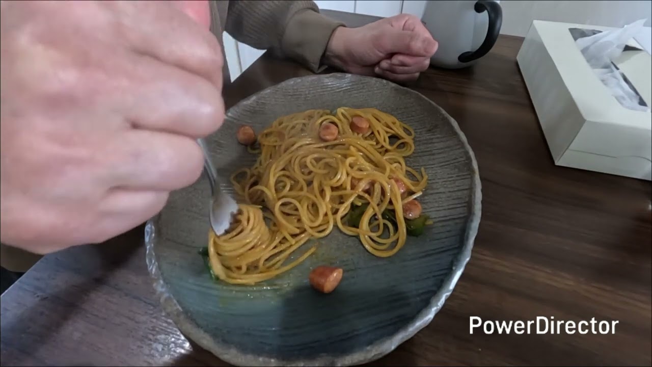 インディアンパスタ(カレー味のスパゲティ)